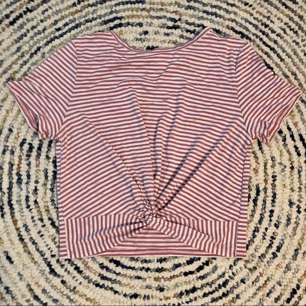 ‘Gaze’ twist knot crop top striped mauve/rose